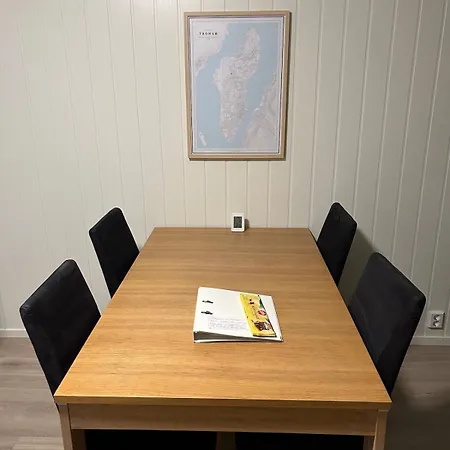 Apartment New In Tromsoya *